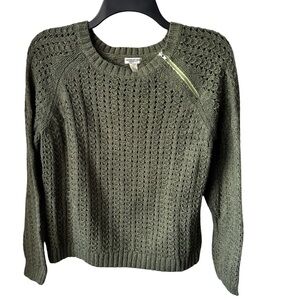 B20 knit Women's Sweater